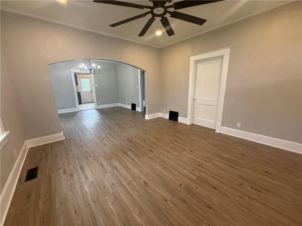 208 N Camden Street — photo 8