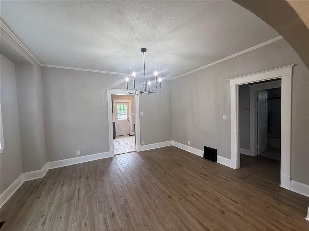 208 N Camden Street — photo 9