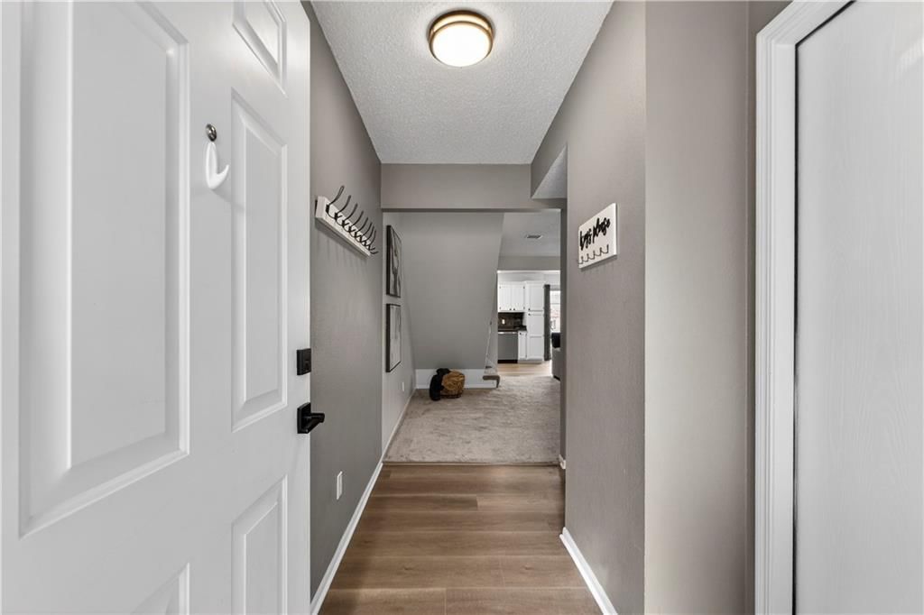 5583 Sunrise Meadow Lane — photo 4