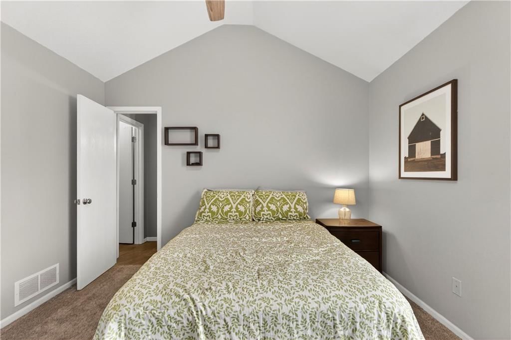 5583 Sunrise Meadow Lane — photo 32