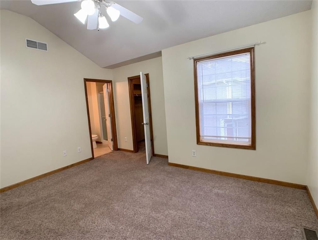 1611 SW Highland Drive — photo 8