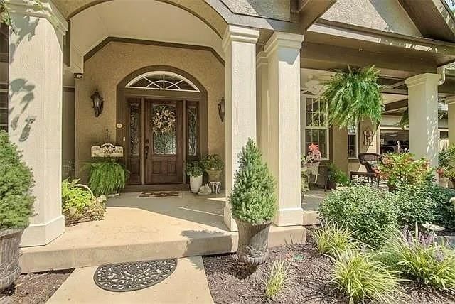 9885 Edgerton Road — photo 4