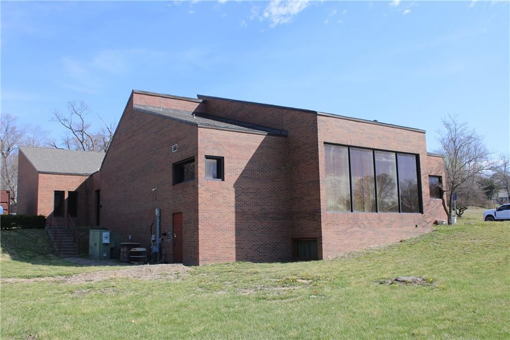 4033 NE Parvin Road — photo 3