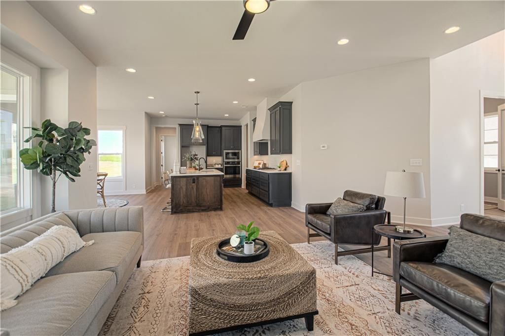 1716 SW Arbor Park Drive — photo 9