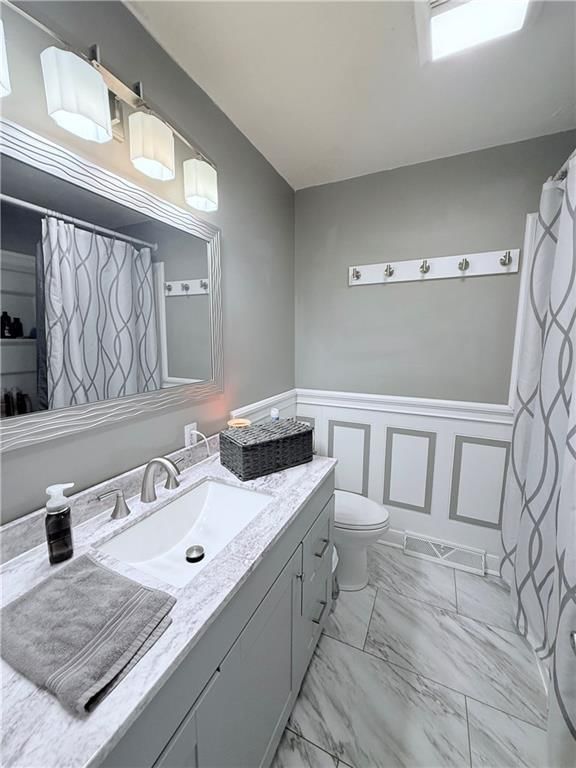 503 W Elk Street — photo 9