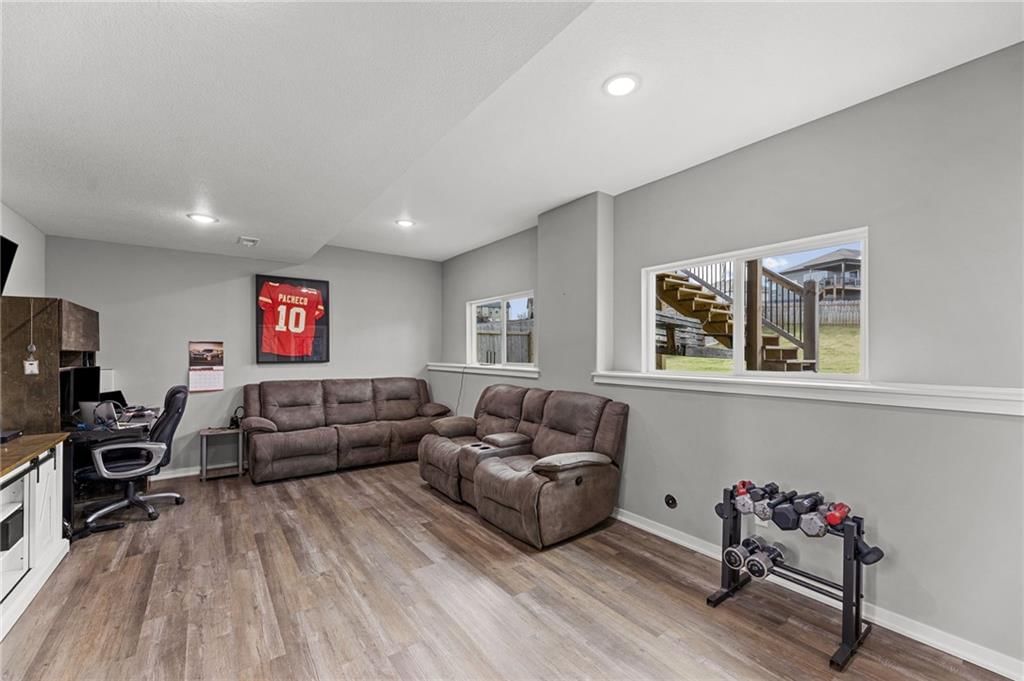 11722 N Manning Avenue — photo 33