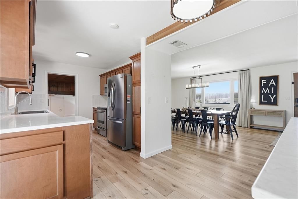 309 N Madison Avenue — photo 9