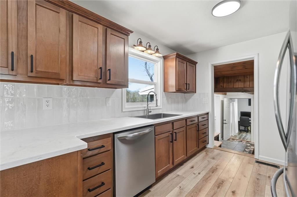 309 N Madison Avenue — photo 13