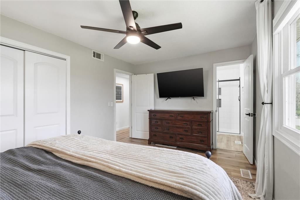 309 N Madison Avenue — photo 19