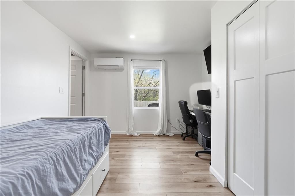309 N Madison Avenue — photo 26