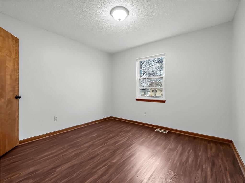 1302 Huntington Circle — photo 19