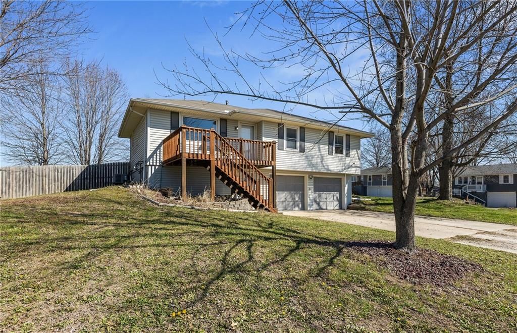 271 NW 75 Road — photo 2
