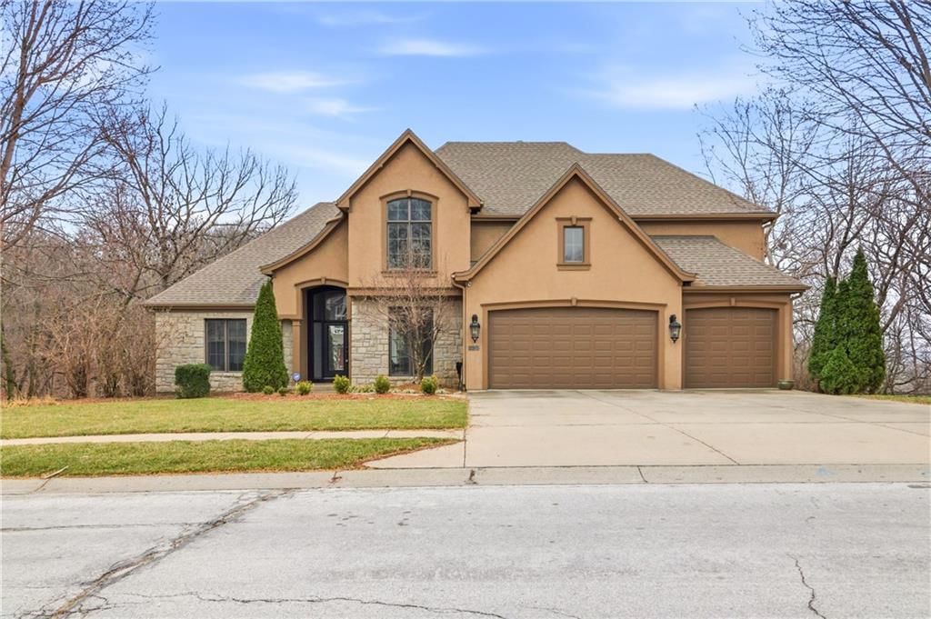 10514 River Hills Drive — photo 2