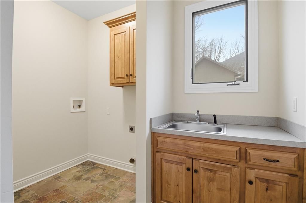 10514 River Hills Drive — photo 16