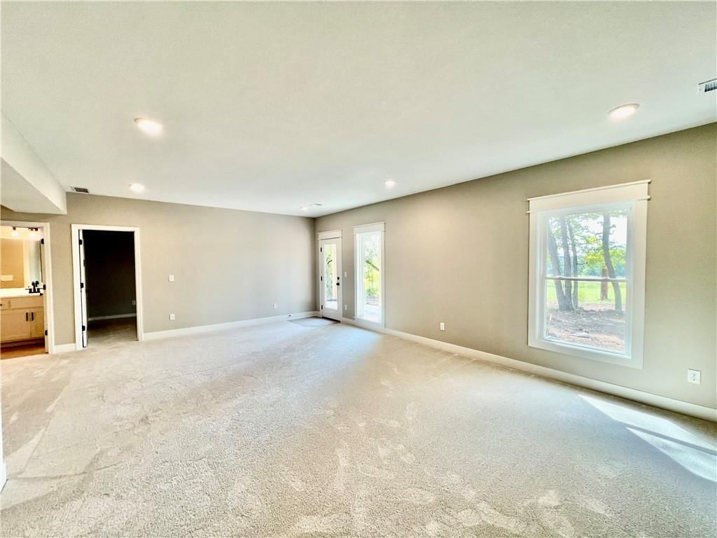 1921 Longview Drive — photo 27