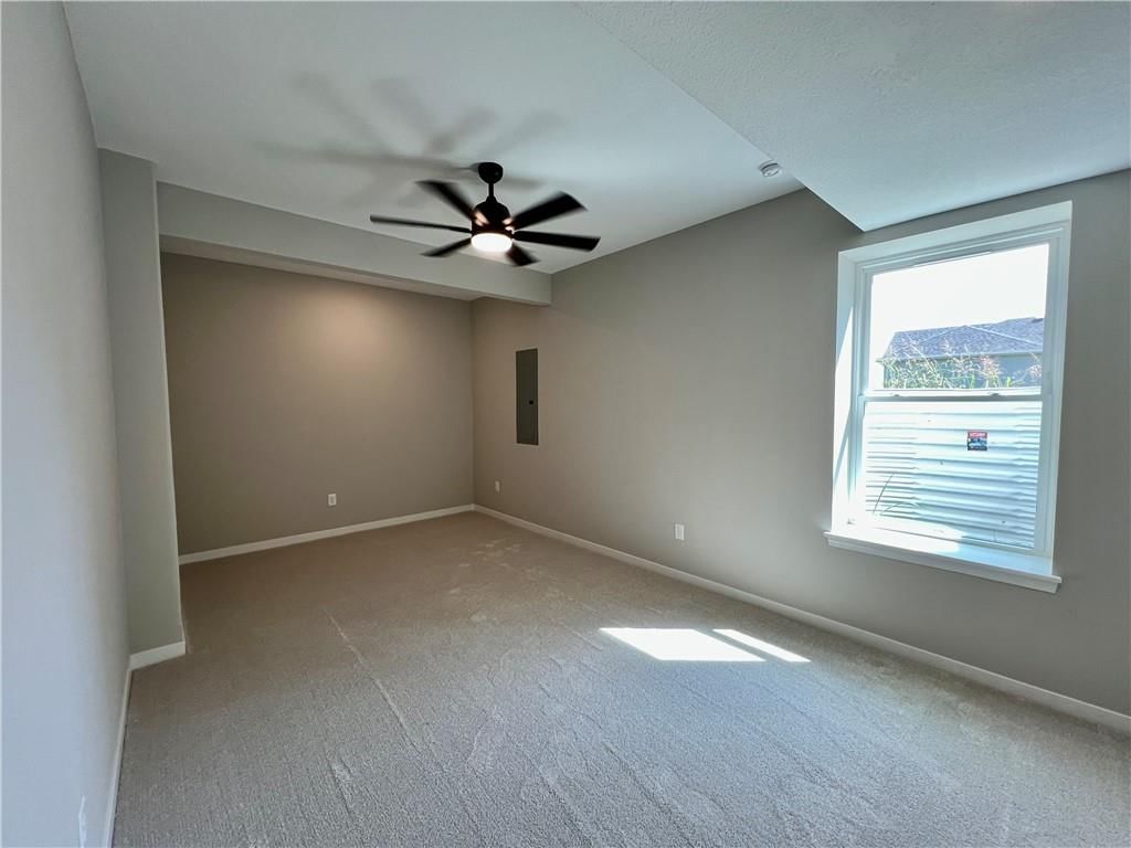 1921 Longview Drive — photo 36