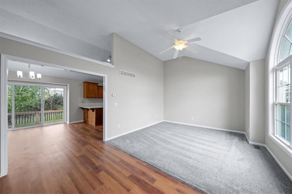 8424 N Winfield Avenue — photo 3