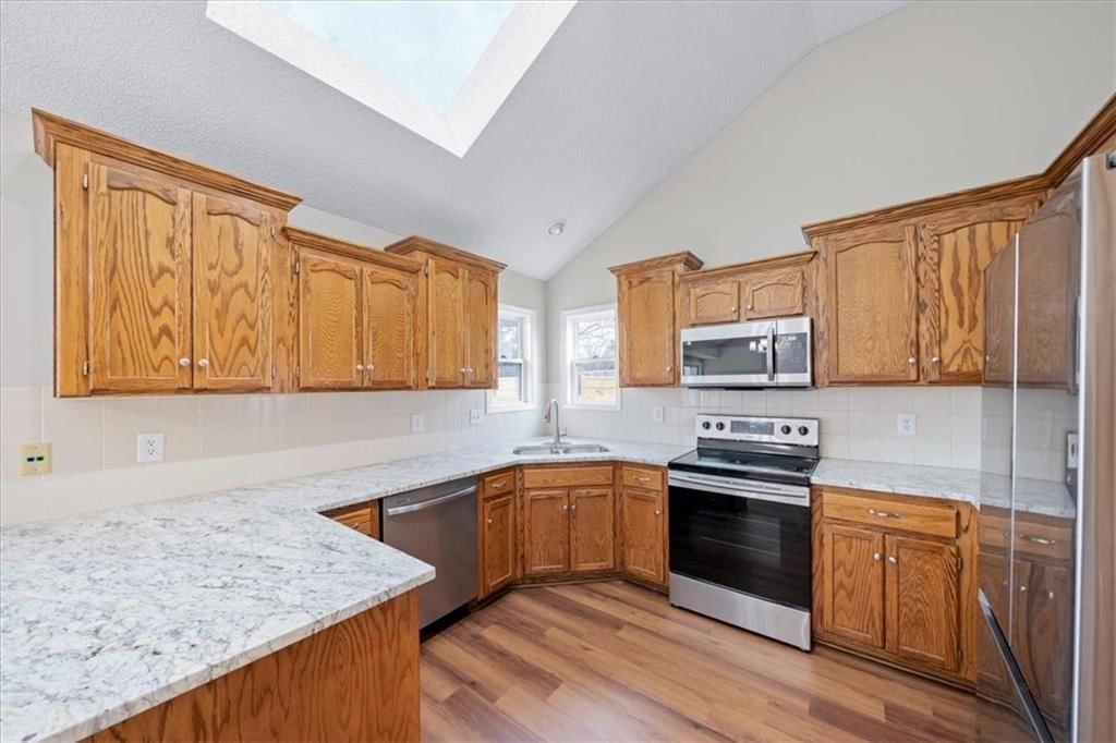 8424 N Winfield Avenue — photo 9