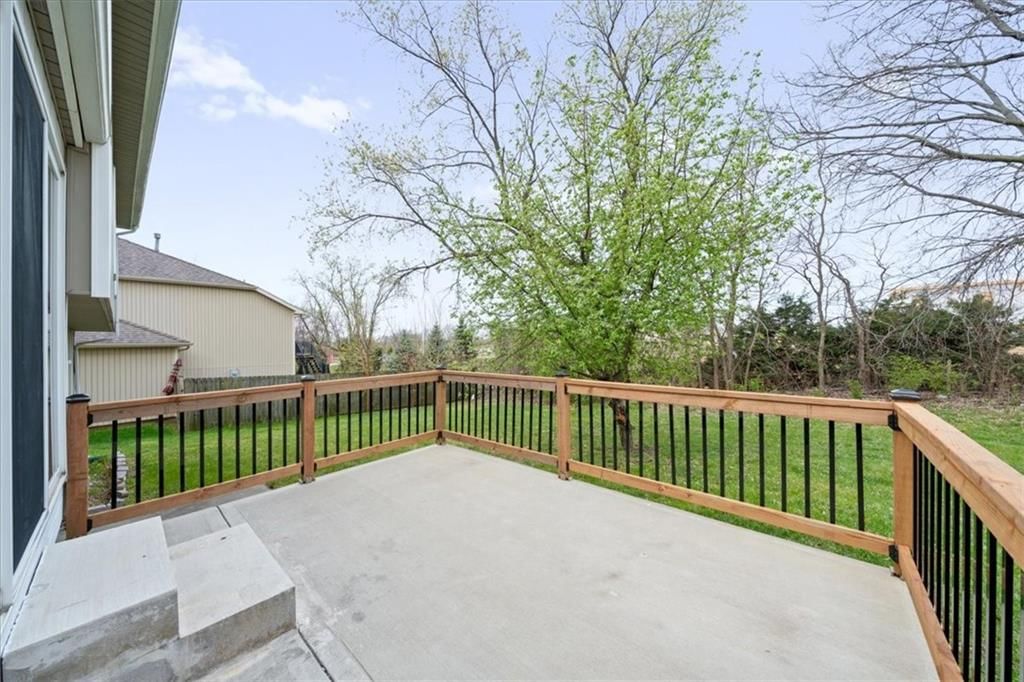 8424 N Winfield Avenue — photo 25