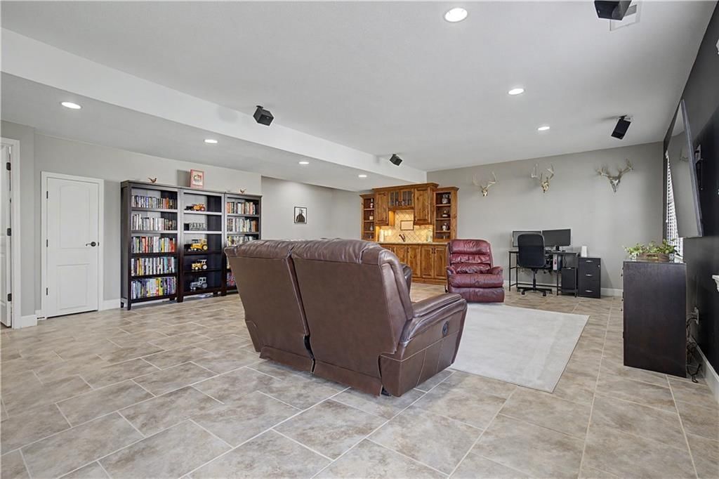 2315 NW Hedgewood Drive — photo 31
