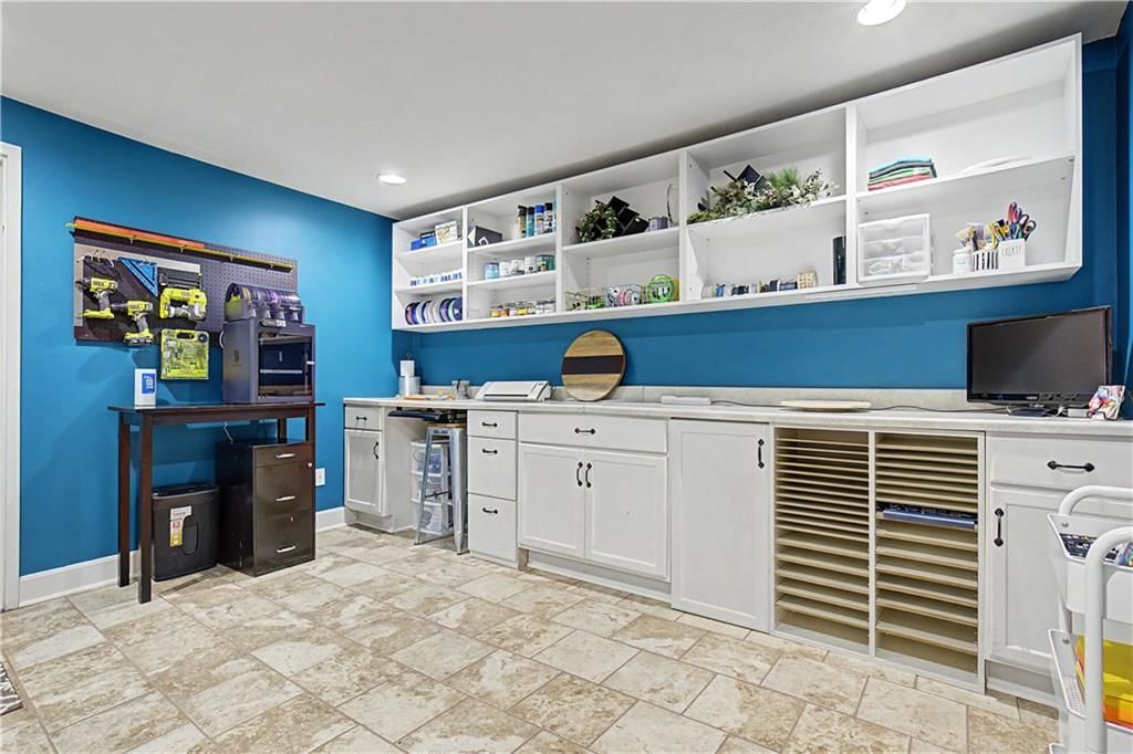 2315 NW Hedgewood Drive — photo 35
