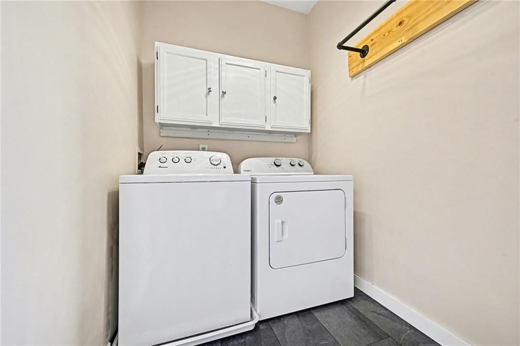 1012 NE Barnes Drive — photo 11