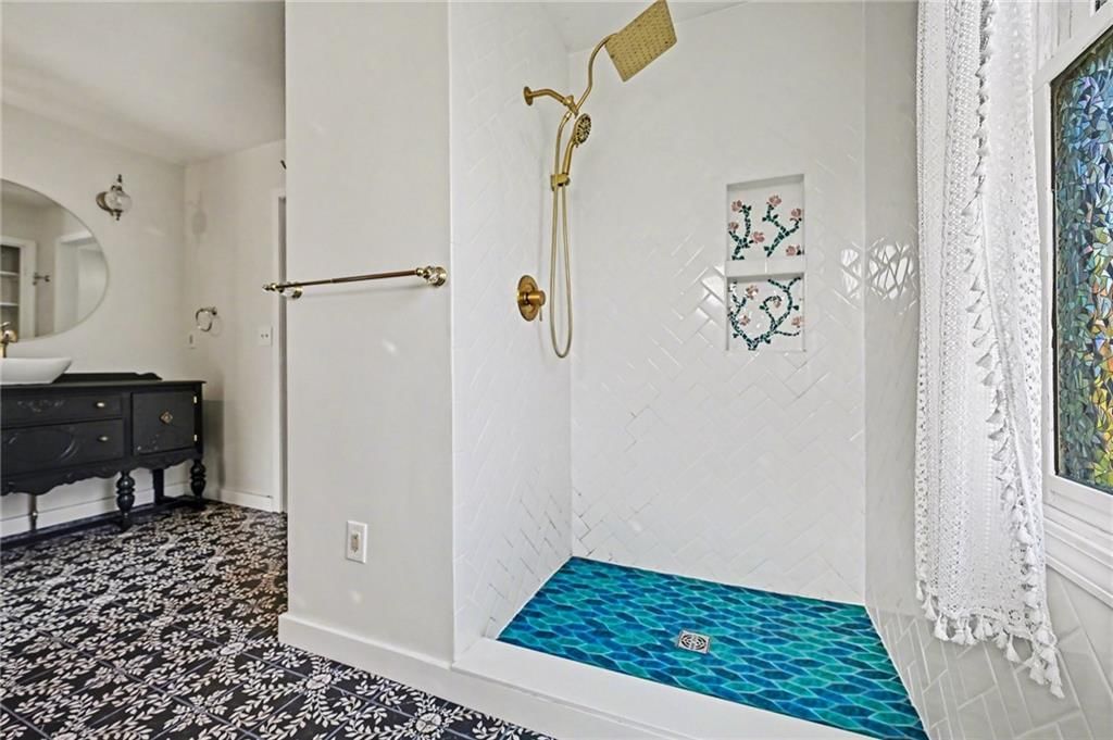 1012 NE Barnes Drive — photo 15