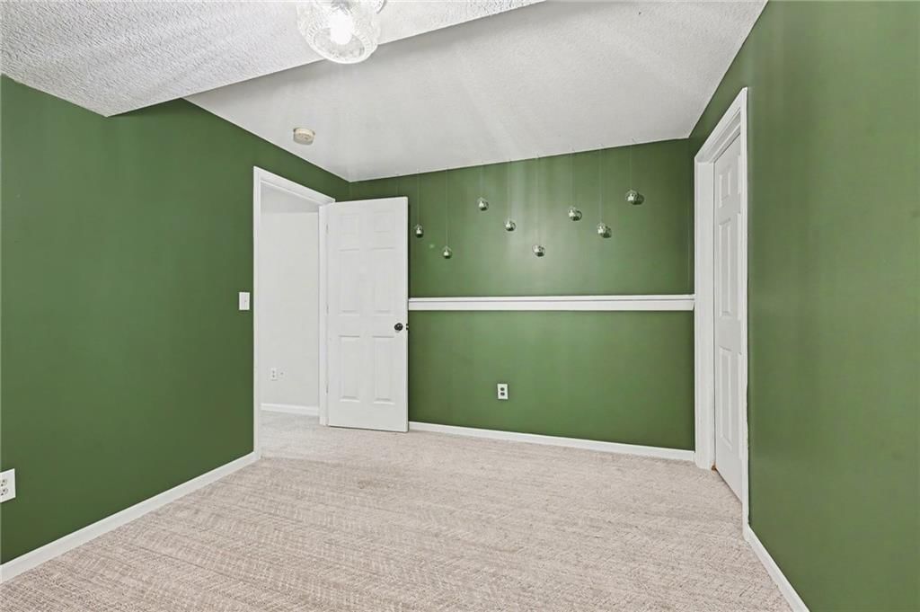 1012 NE Barnes Drive — photo 25