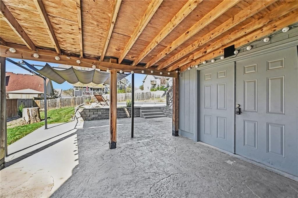1012 NE Barnes Drive — photo 32