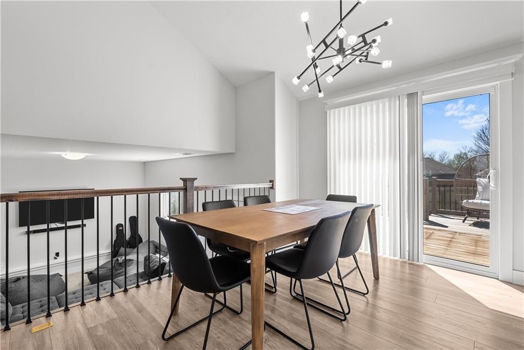1126 N Holland Drive — photo 11