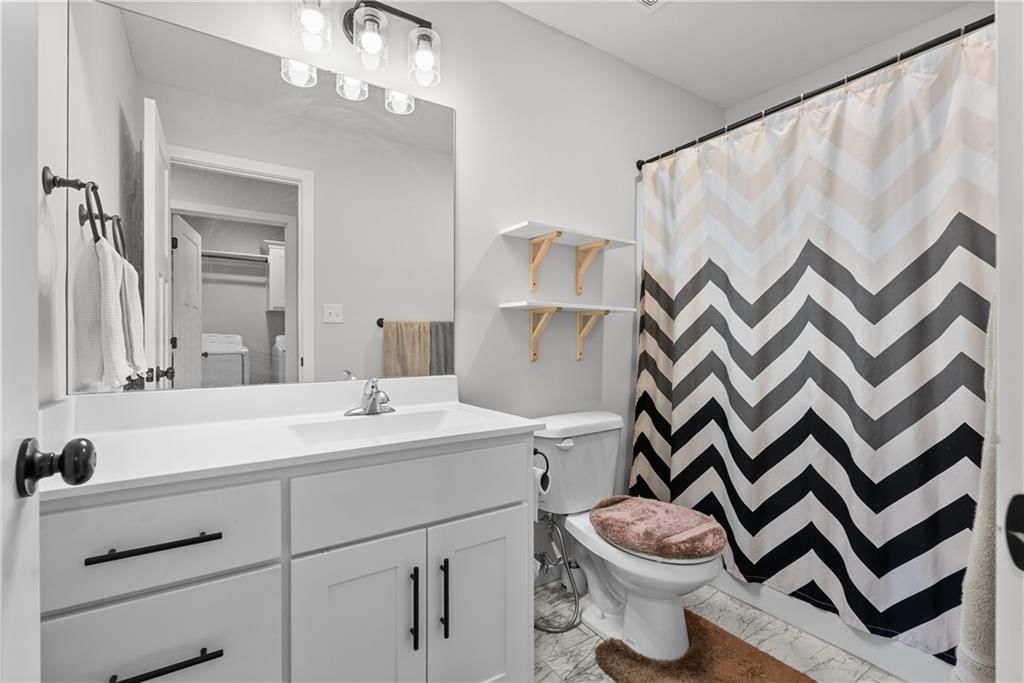1126 N Holland Drive — photo 18