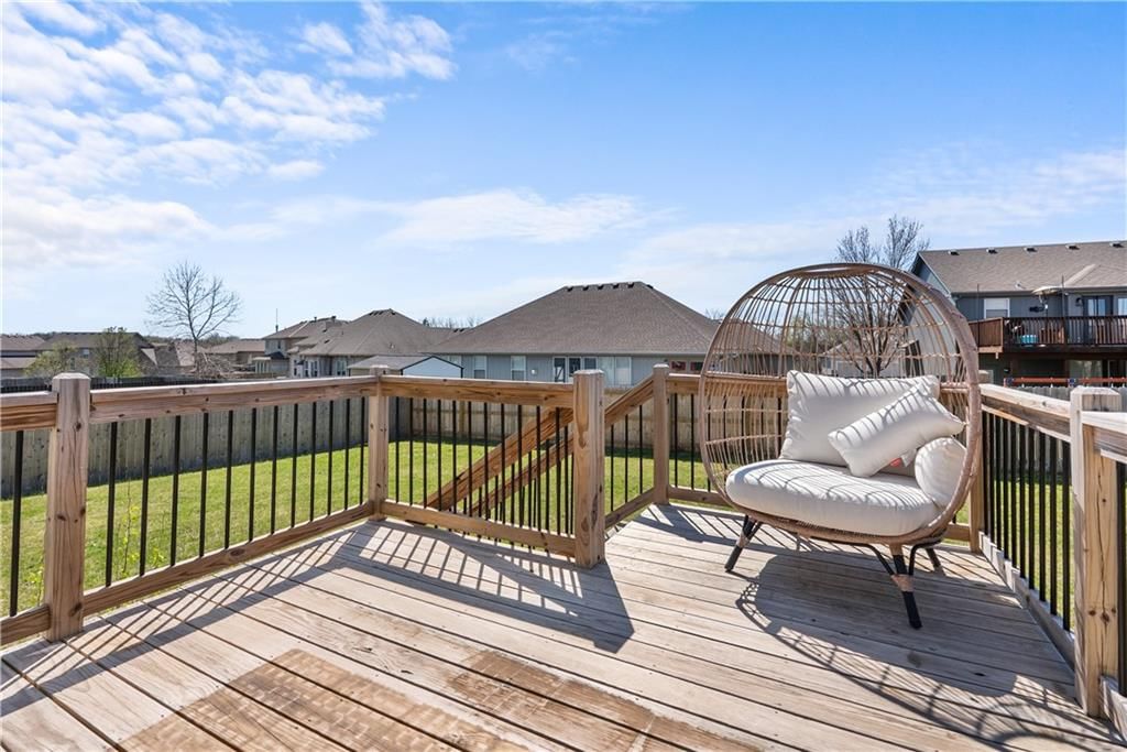 1126 N Holland Drive — photo 28