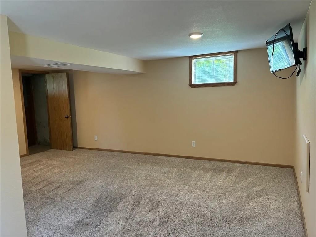 305 N 4th Street — photo 10
