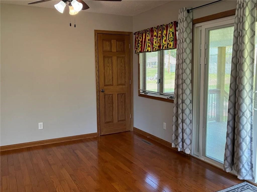 305 N 4th Street — photo 12