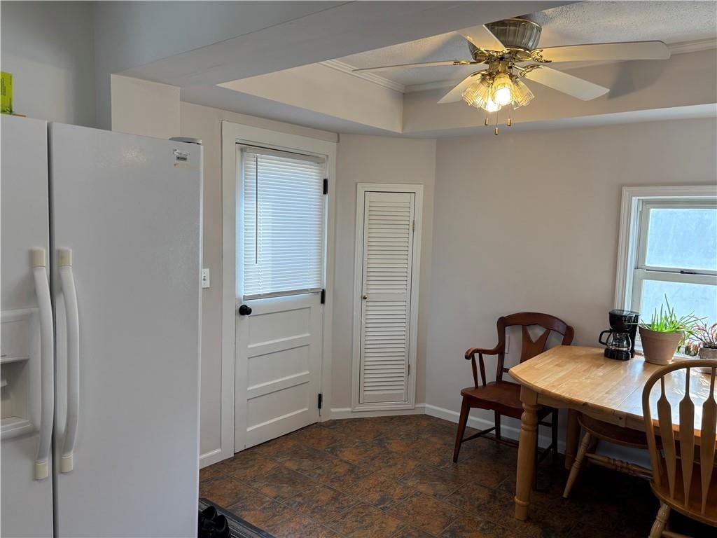 8 S Mulberry Street — photo 14