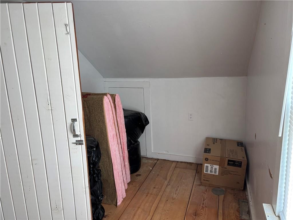 8 S Mulberry Street — photo 31