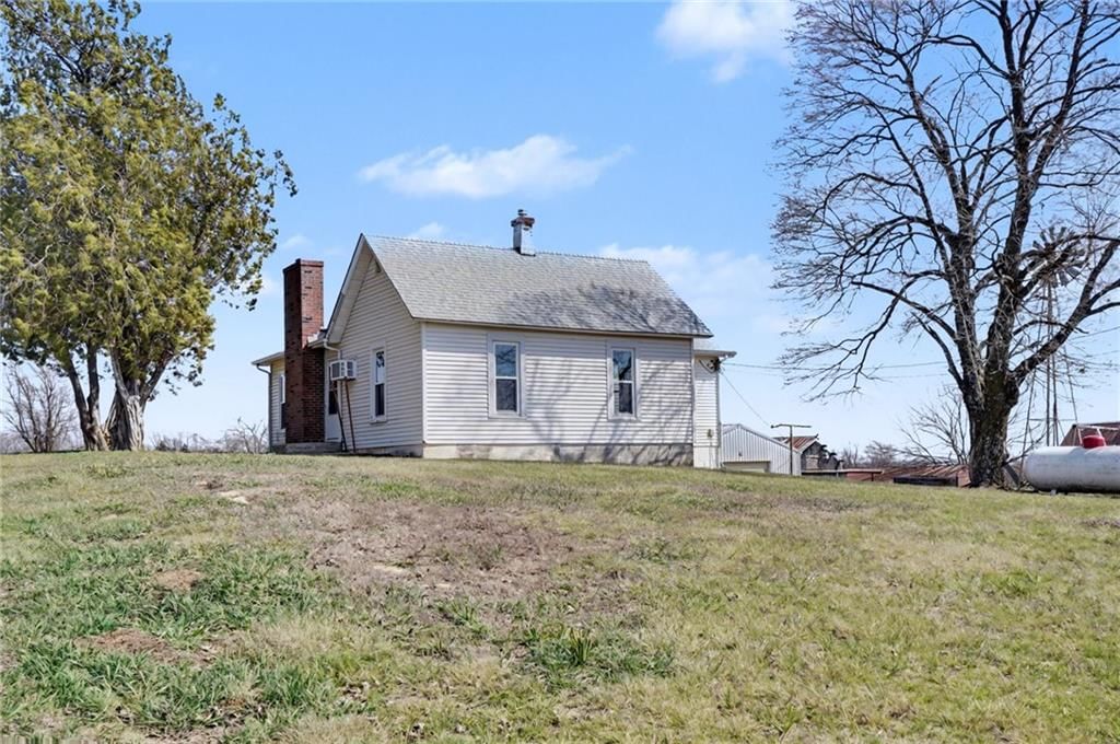 451 N 200 Road — photo 3