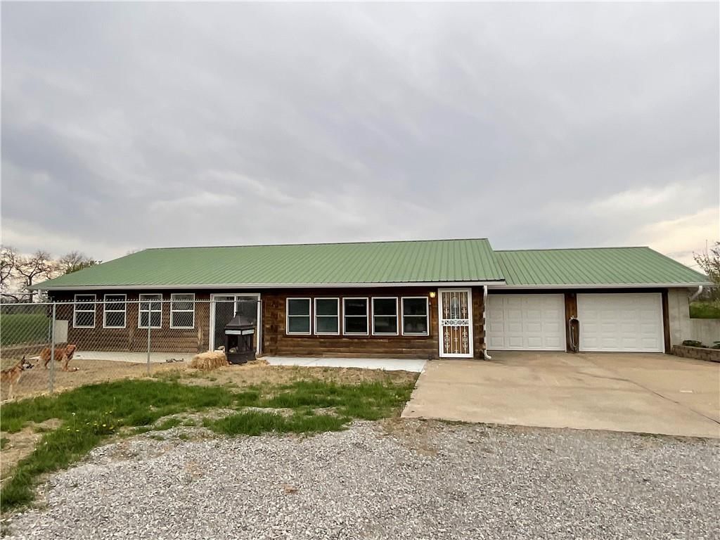 10697 SW 116 Highway, Lathrop, MO