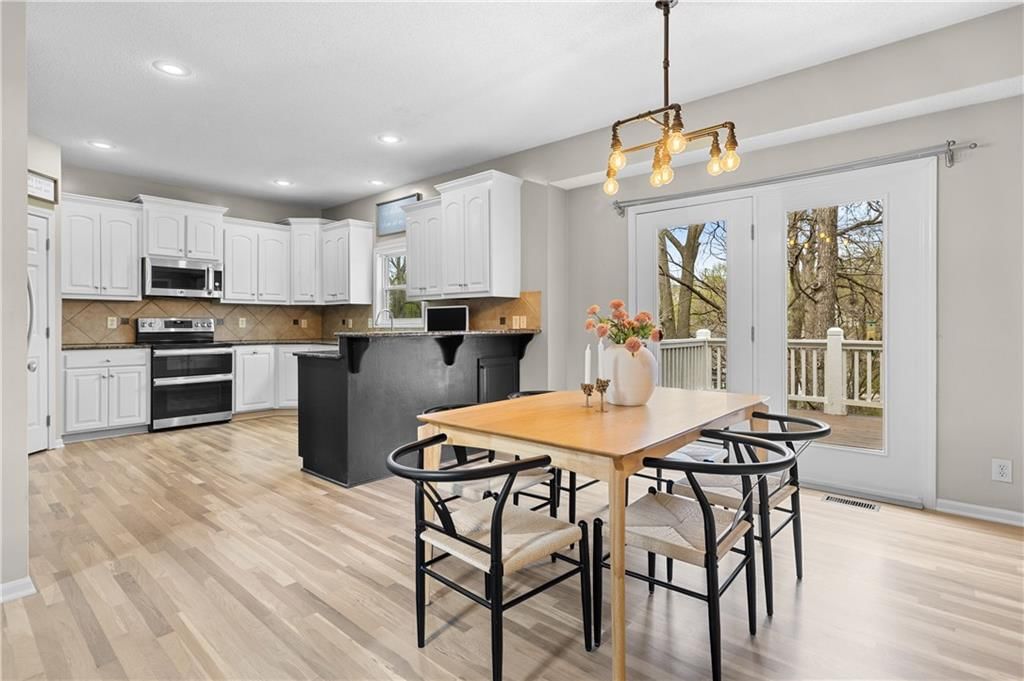 12122 W 73 Terrace — photo 10