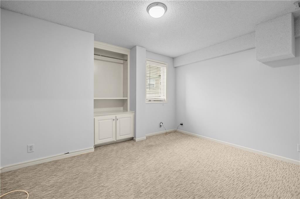 12122 W 73 Terrace — photo 32