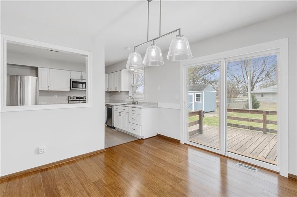 605 E Maple Street — photo 9
