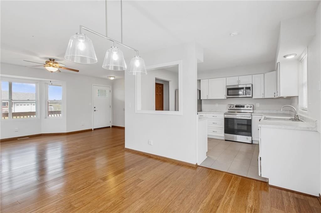 605 E Maple Street — photo 10