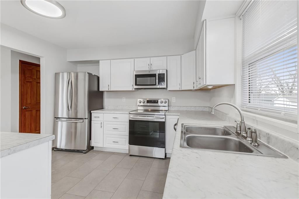 605 E Maple Street — photo 12