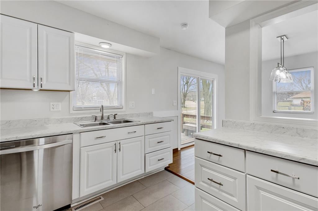 605 E Maple Street — photo 13
