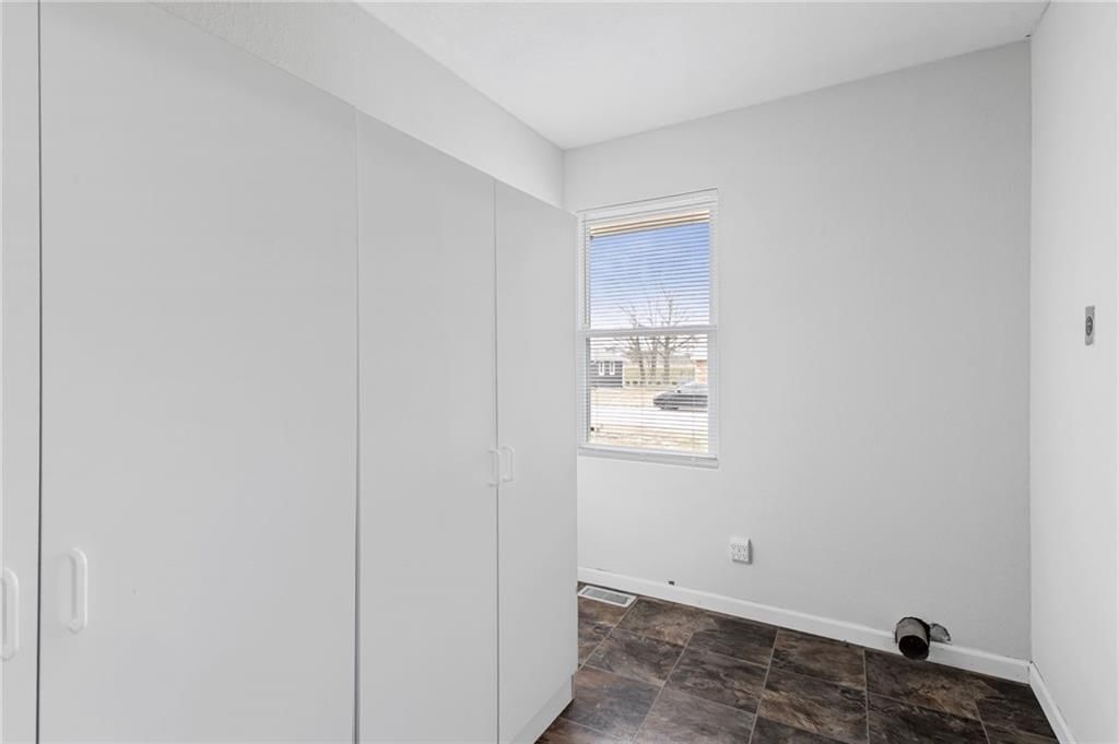 605 E Maple Street — photo 17