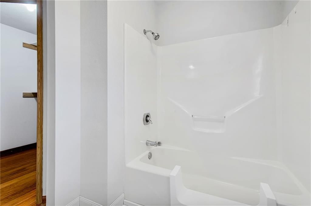 605 E Maple Street — photo 25