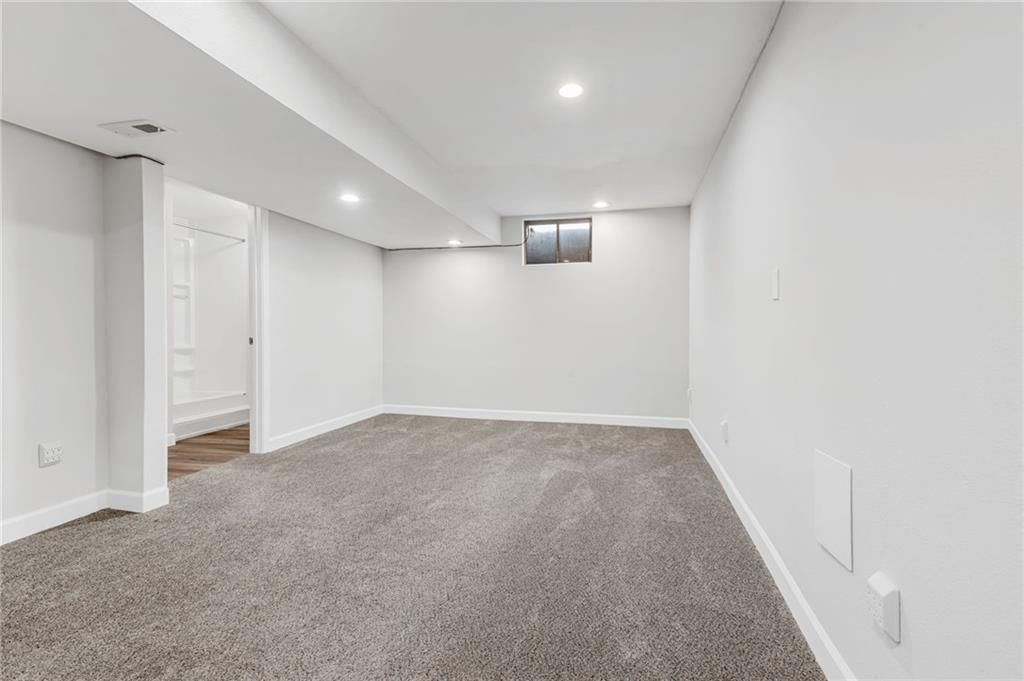 605 E Maple Street — photo 30