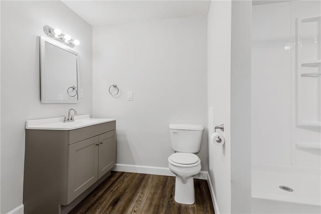 605 E Maple Street — photo 33