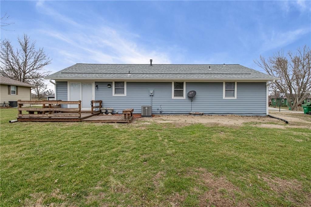 605 E Maple Street — photo 34