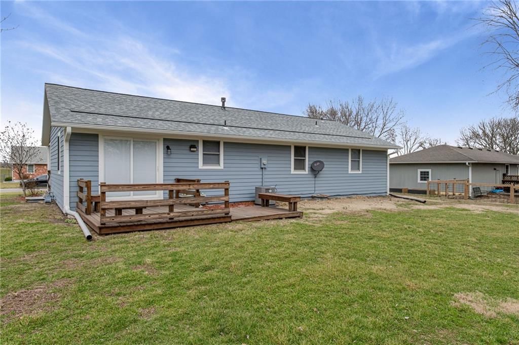 605 E Maple Street — photo 35